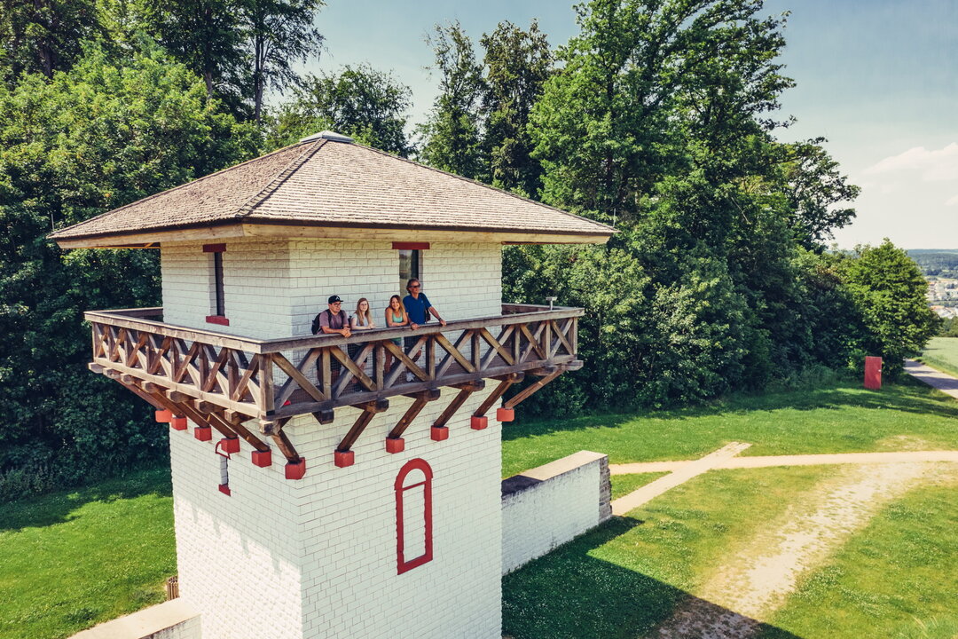 Nachbau eines Limesturmes in Osterburken